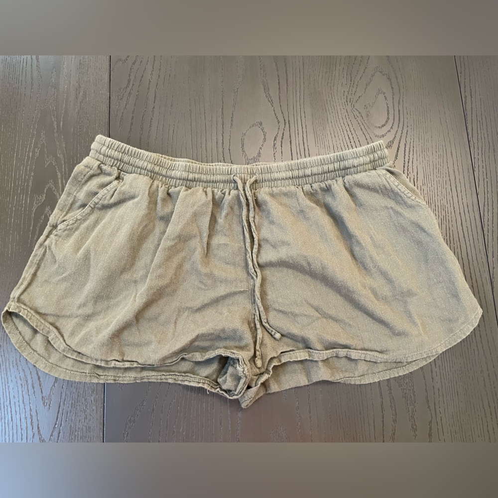 Women’s Universal Thread Green‎ Shorts Size Large